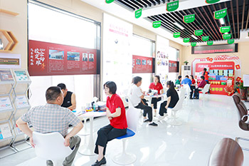 ������ͨ����ѧУ_2024���＾�౨���ֳ�