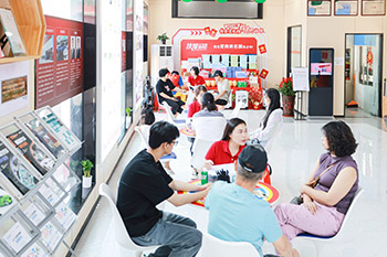 ������ͨ����ѧУ_2024���＾�౨���ֳ�