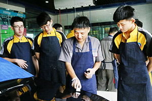 �������ݶƾ�ʵѵ