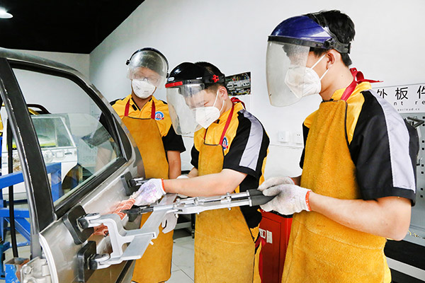 �����ӽ�ʵѵ