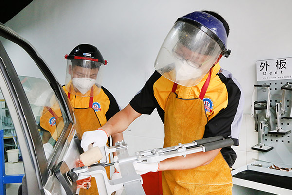 �����ӽ�ʵѵ