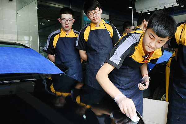 �������ݶƾ�ʵѵ