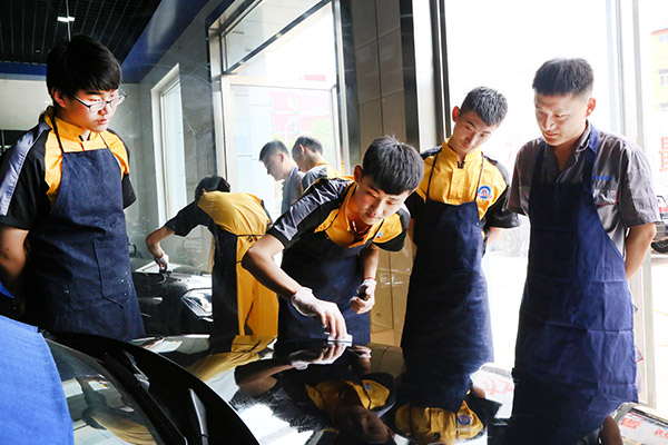 �������ݶƾ�ʵѵ