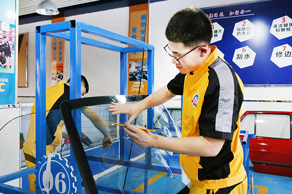 ����������Ĥʵѵ