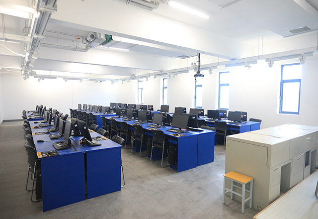 �����γ�_������ͨ������ѵѧУ