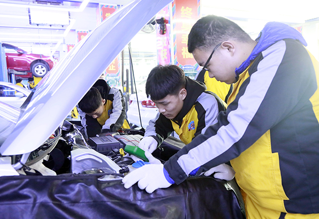 רҵ�γ�_������ͨ������ѵѧУ